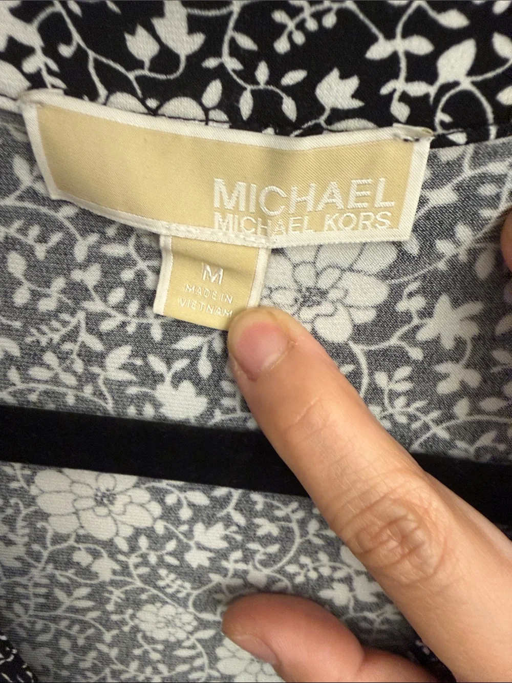 Michael Kors Black & White Floral Long Sleeve Button-Front Dress